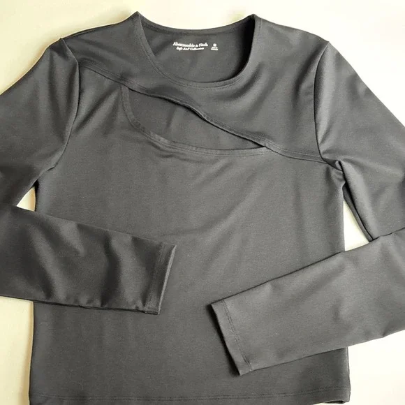 Abercrombie & Fitch Black Cutout Long Sleeve Crop Top Size M Whimsigoth - Picture 2 of 6